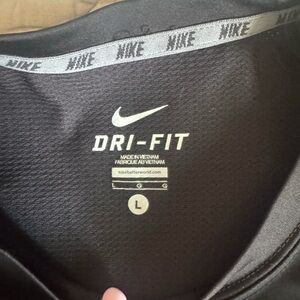 Nike Black Dri-FIT Oregon Ducks Team issue Athletic Shirt with White Logo